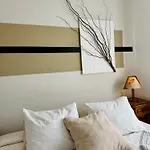 ホームステイ Soar I Saldanha I Premium Climate Comfort 1 Min To Metro, Near Coworks And Eduardo Vii Park リスボン