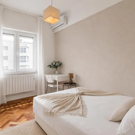 Accommodatie bij particulieren Saldanha L Iconic Climate Comfort 1 Min To Metro, Near Coworks And Eduardo Vii Park