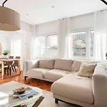 Soar I Saldanha I Premium Climate Comfort 1 Min To Metro, Near Coworks And Eduardo Vii Park