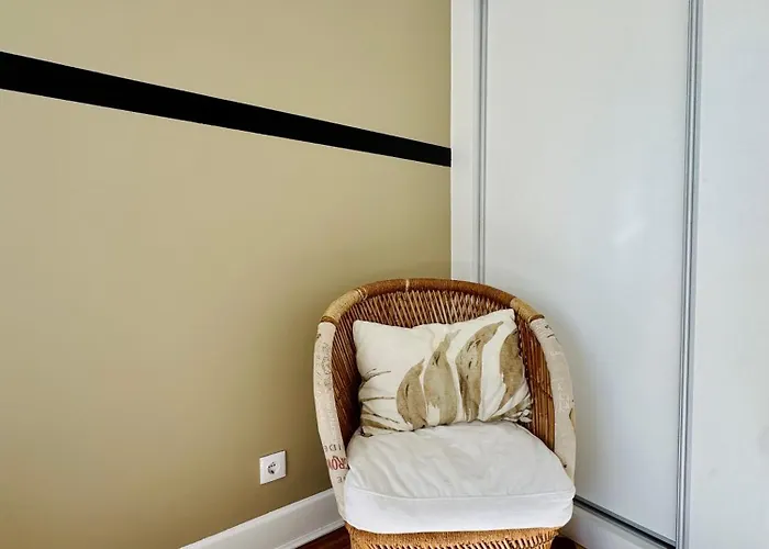 בית אירוח Soar L Saldanha L Premium Climate Comfort 1 Min To Metro, Near Coworks And Eduardo Vii Park